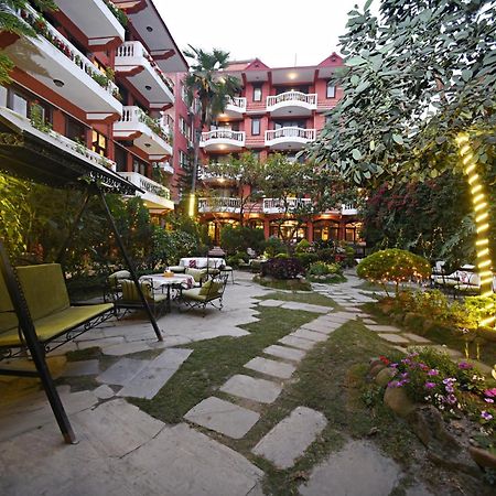 Nirvana Garden Hotel Kathmandu Buitenkant foto
