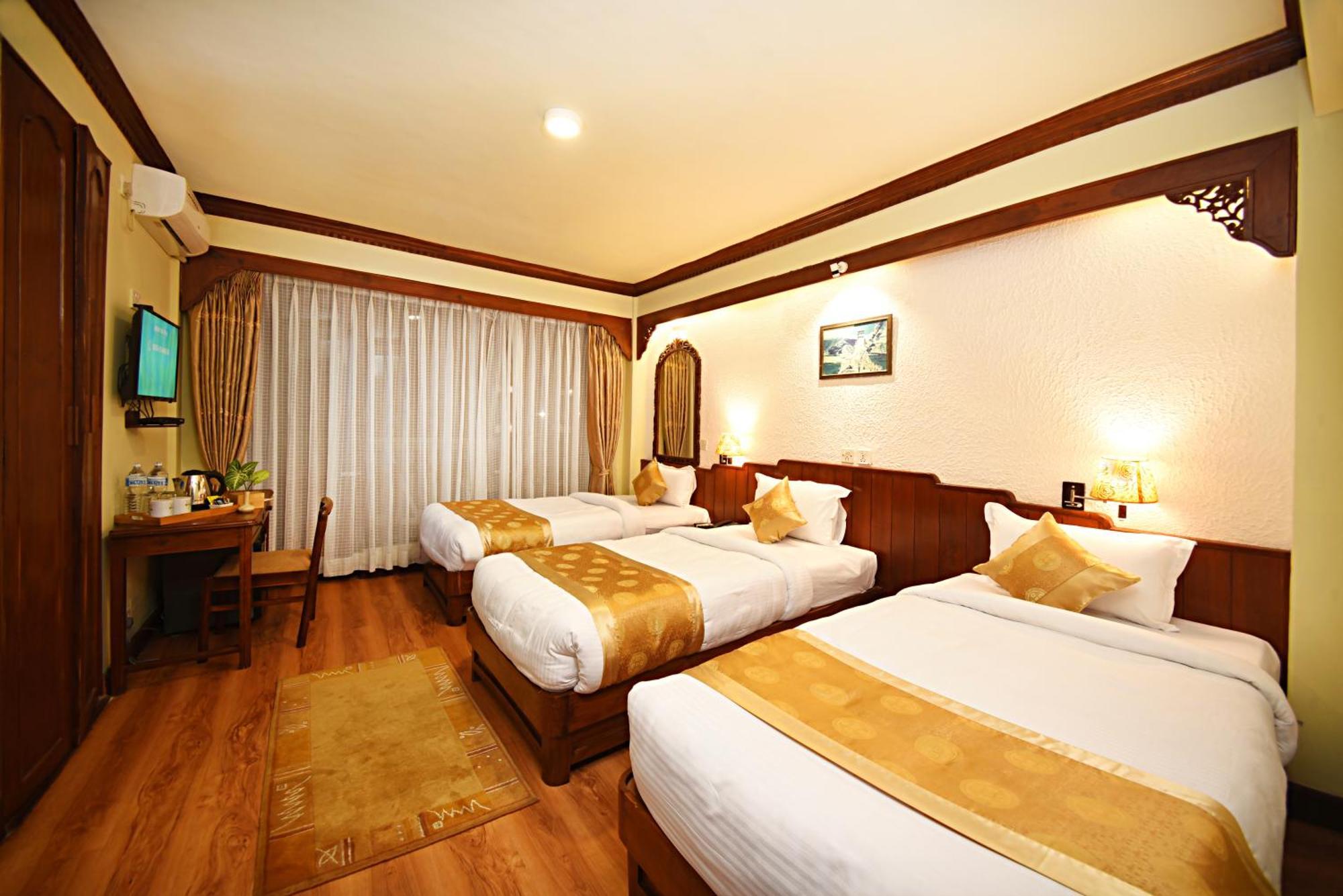 Nirvana Garden Hotel Kathmandu Buitenkant foto