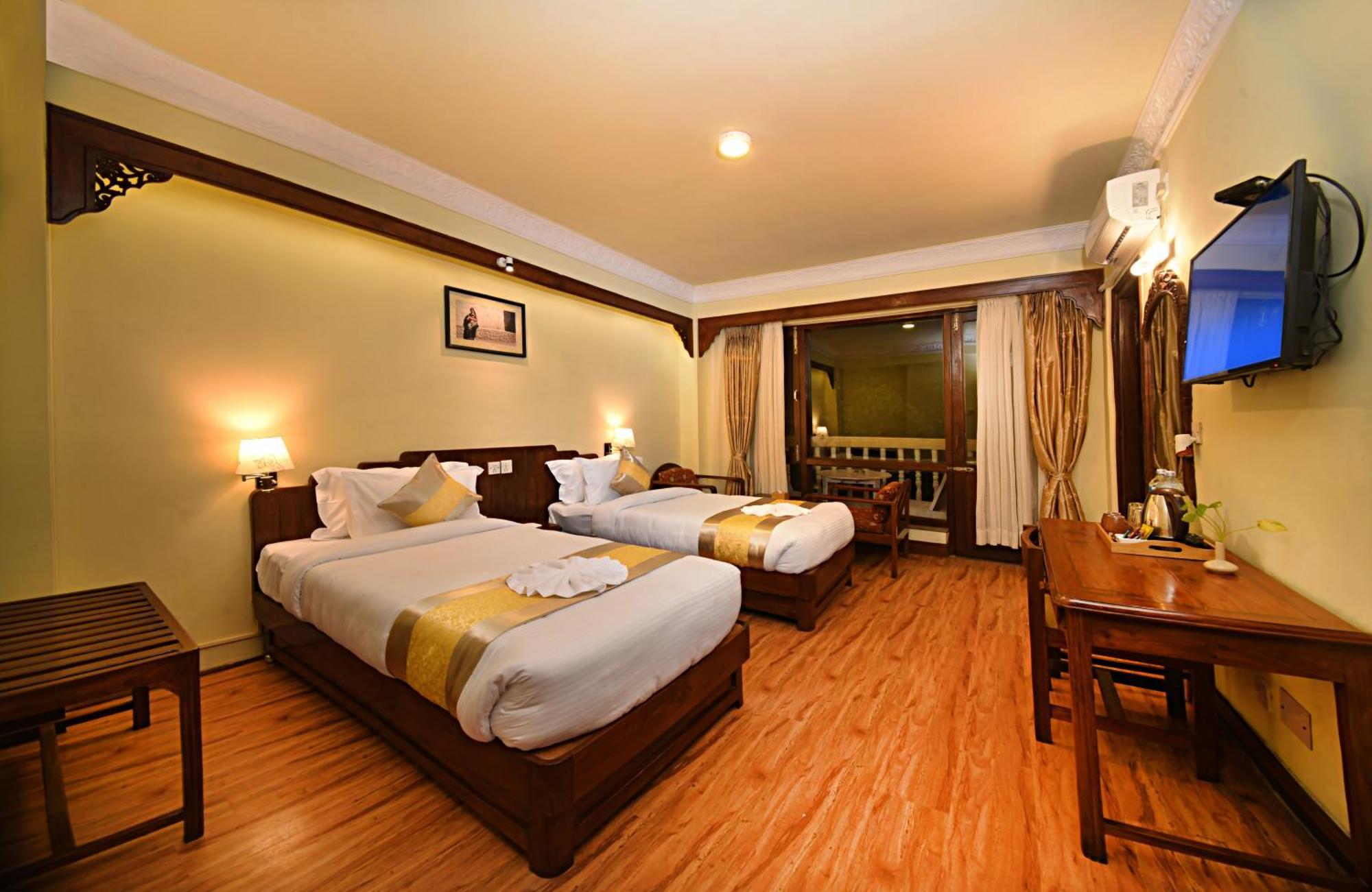 Nirvana Garden Hotel Kathmandu Buitenkant foto