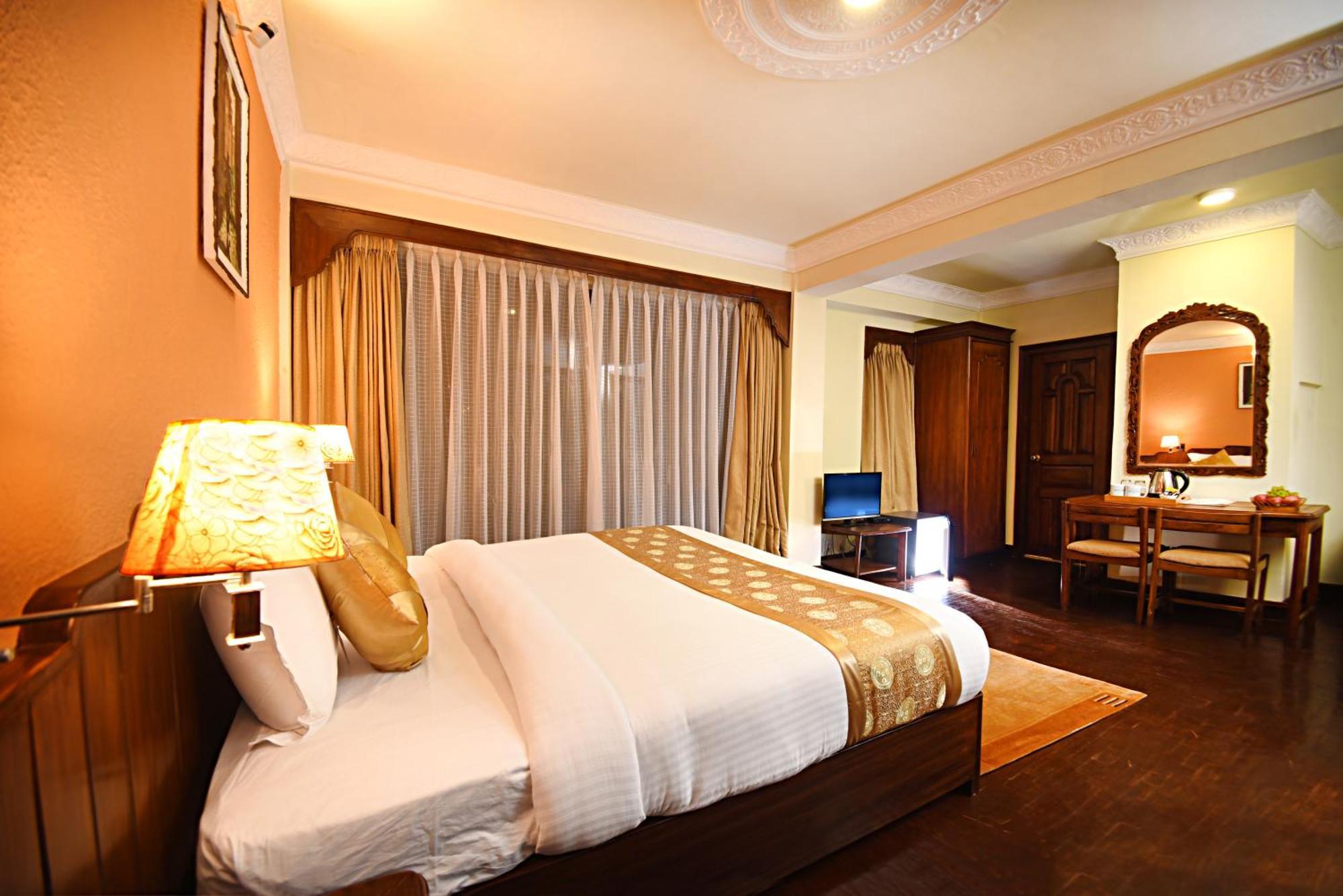 Nirvana Garden Hotel Kathmandu Buitenkant foto