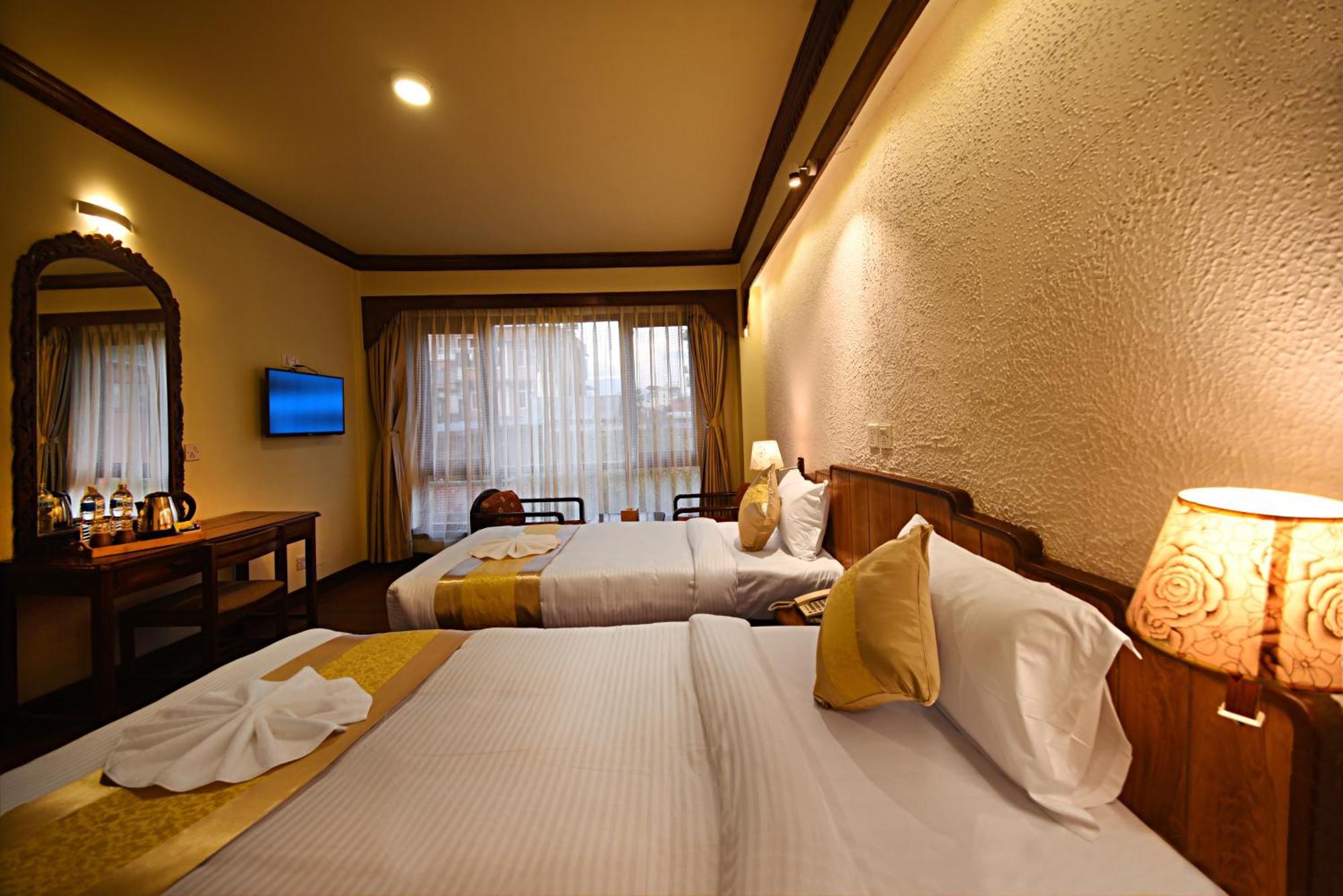 Nirvana Garden Hotel Kathmandu Buitenkant foto
