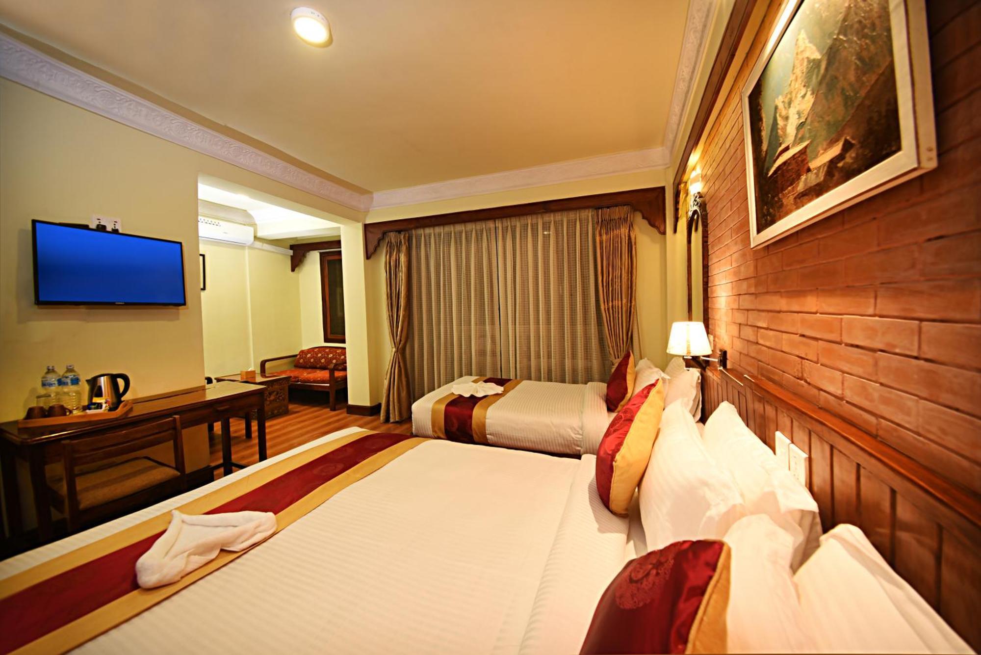 Nirvana Garden Hotel Kathmandu Buitenkant foto