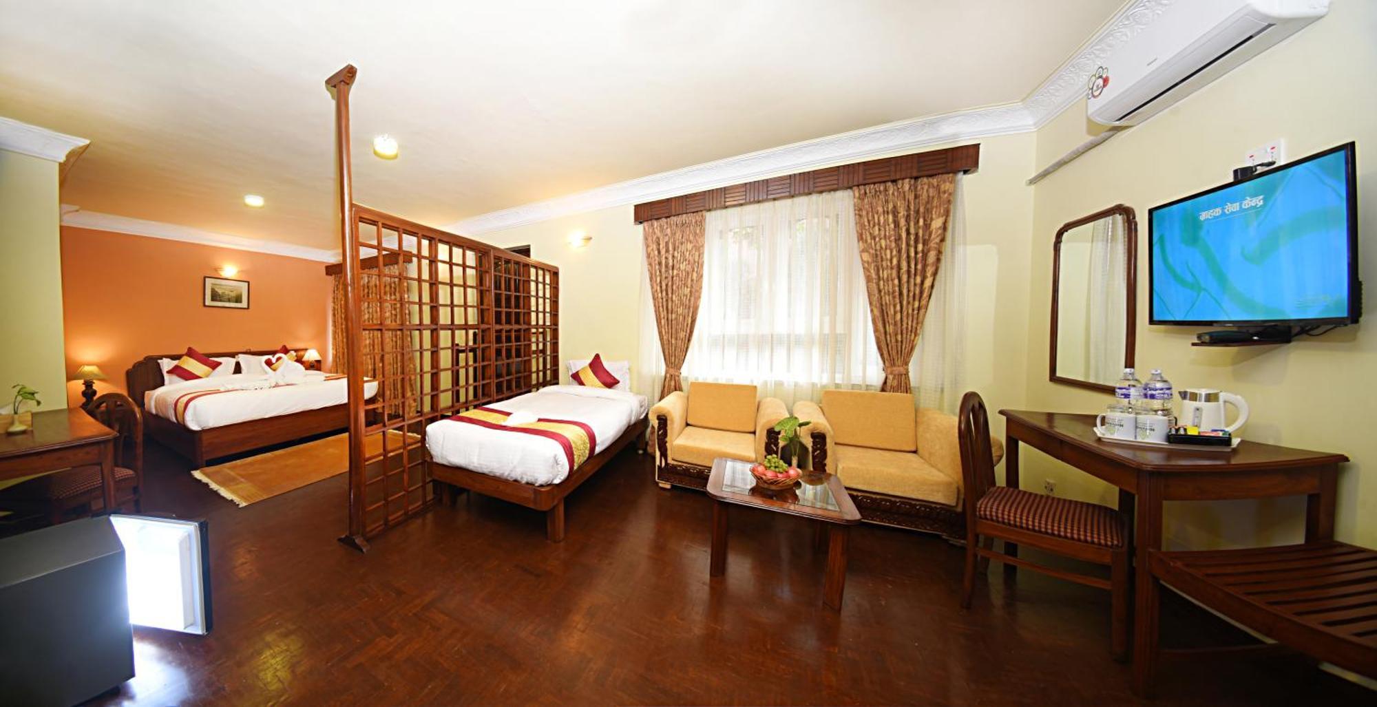 Nirvana Garden Hotel Kathmandu Buitenkant foto