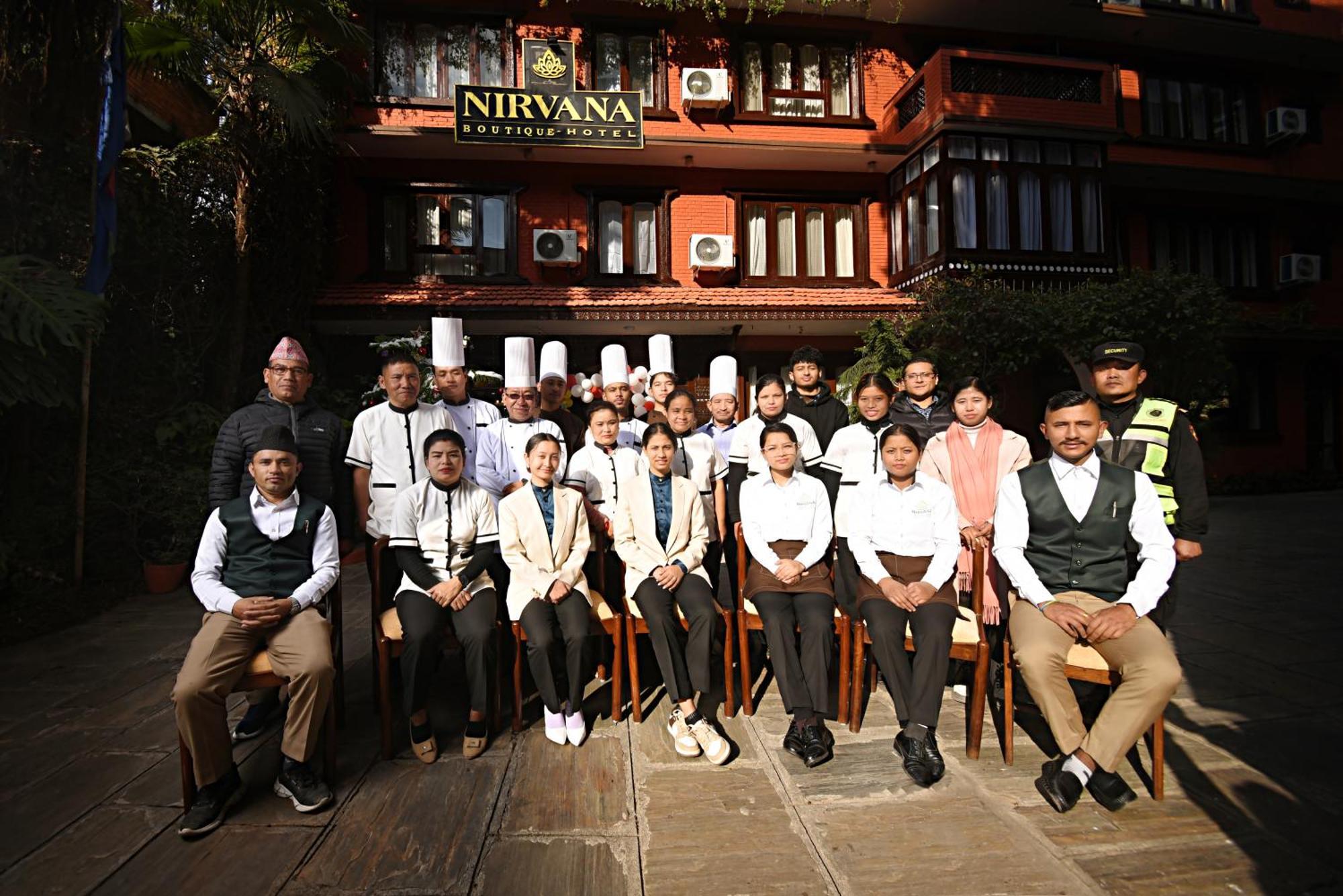 Nirvana Garden Hotel Kathmandu Buitenkant foto